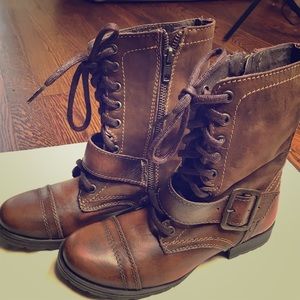 Steve Madden brown leather lace up boots size 6